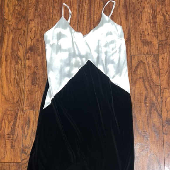 Color block slip spaghetti strap dress - Picture 2 of 3